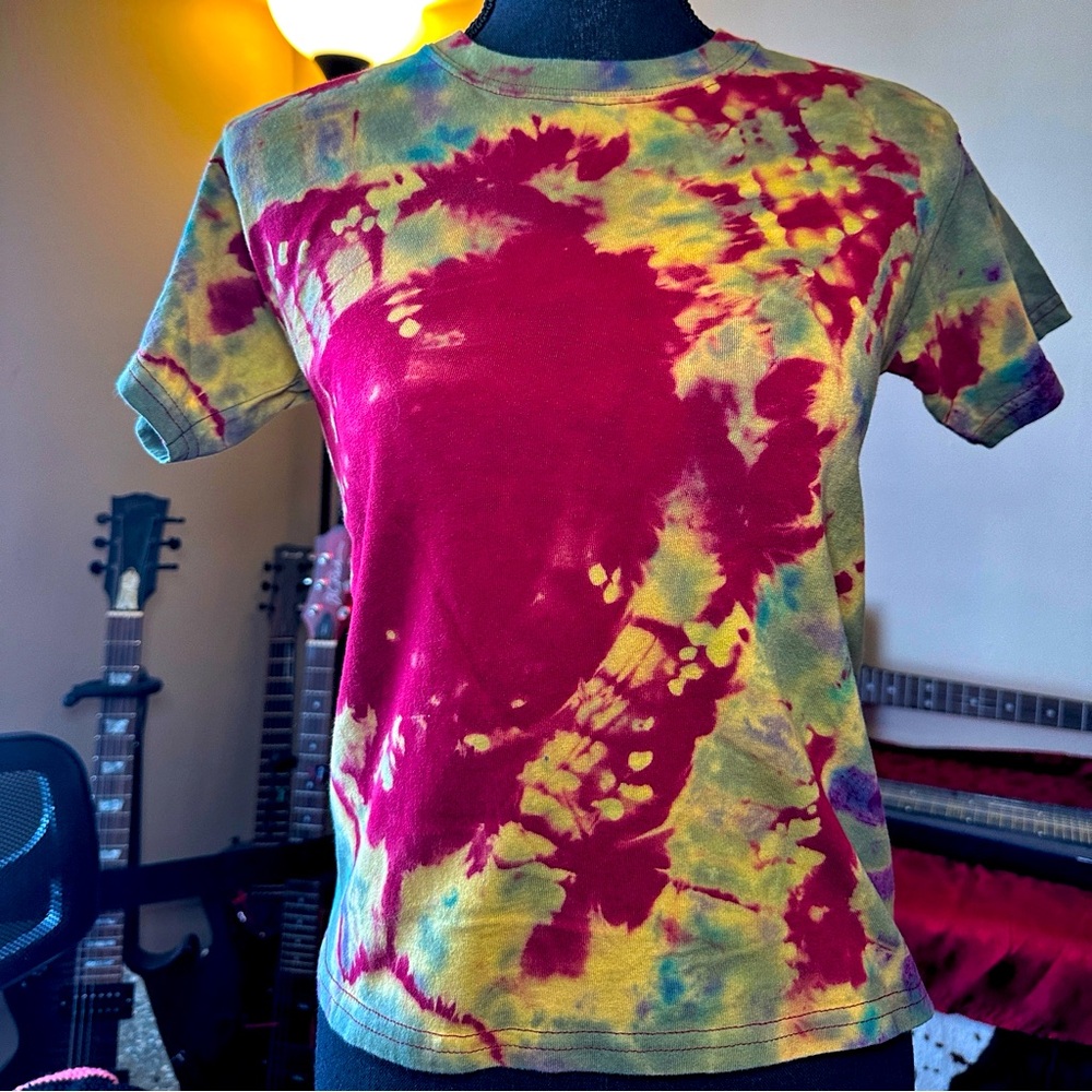 Hand dyed cotton youth T size large!